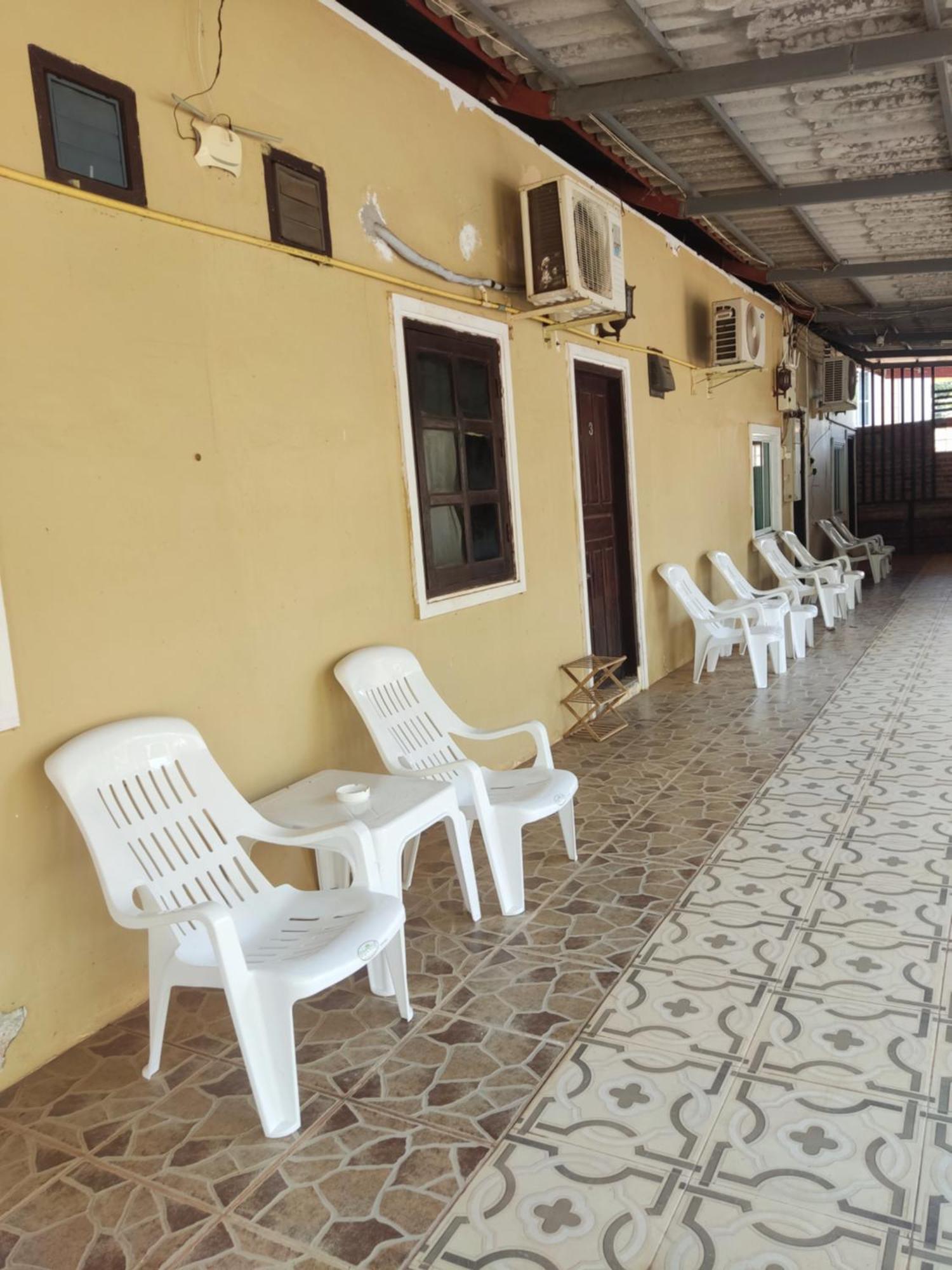Erawan Guesthouse ปากเซ ภายนอก รูปภาพ
