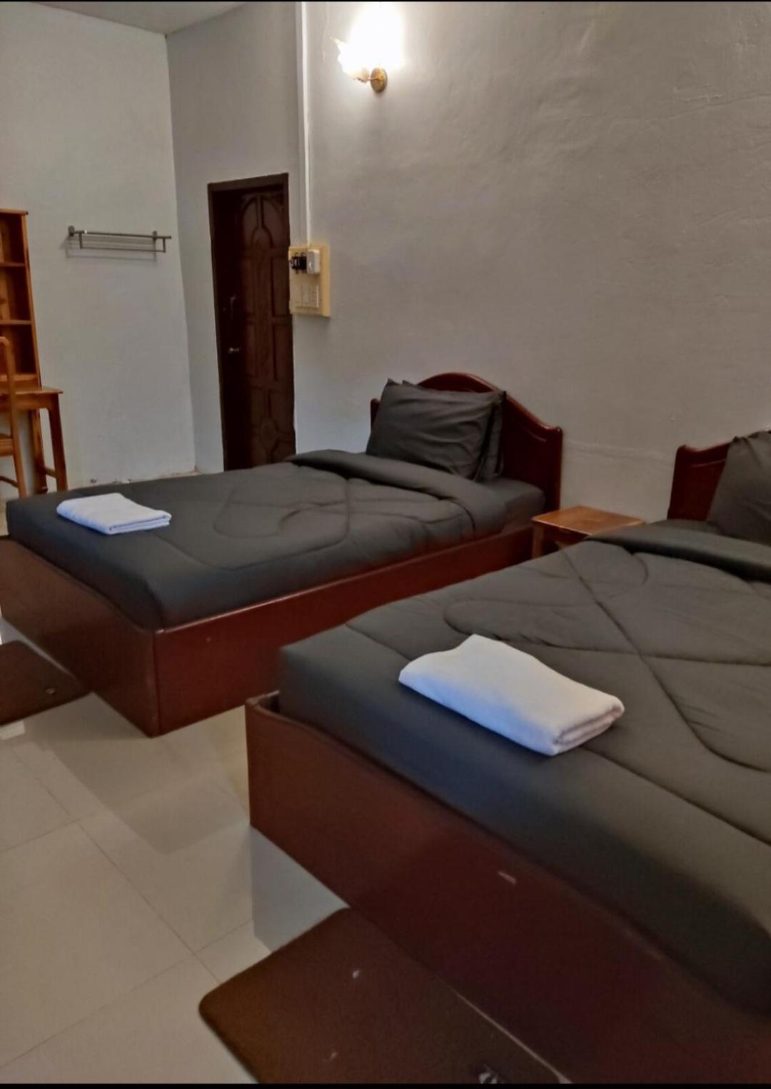 Erawan Guesthouse ปากเซ ภายนอก รูปภาพ