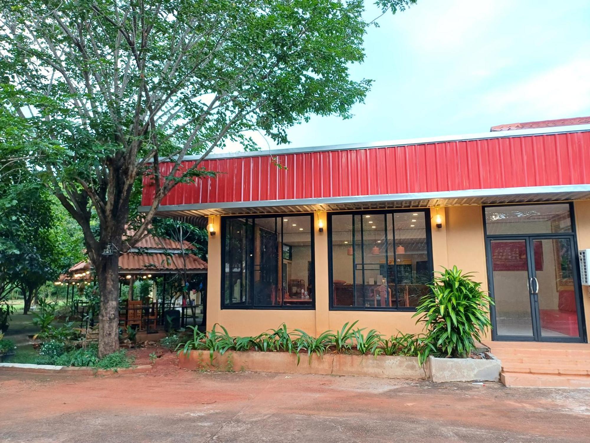 Erawan Guesthouse ปากเซ ภายนอก รูปภาพ